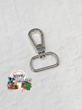 Load image into Gallery viewer, **Pre-Order #15: 12 Week TAT**  1&quot; (25mm) &quot;Portal&quot; Push Gate Clasp (Single)
