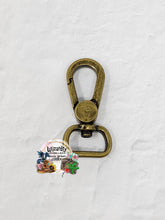 Load image into Gallery viewer, **Pre-Order #15: 12 Week TAT**  1/2&quot; (13mm) &quot;Portal&quot; Push Gate Clasp (Single)
